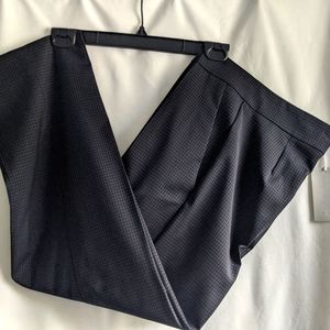 🆕 NWT COS plaid pants